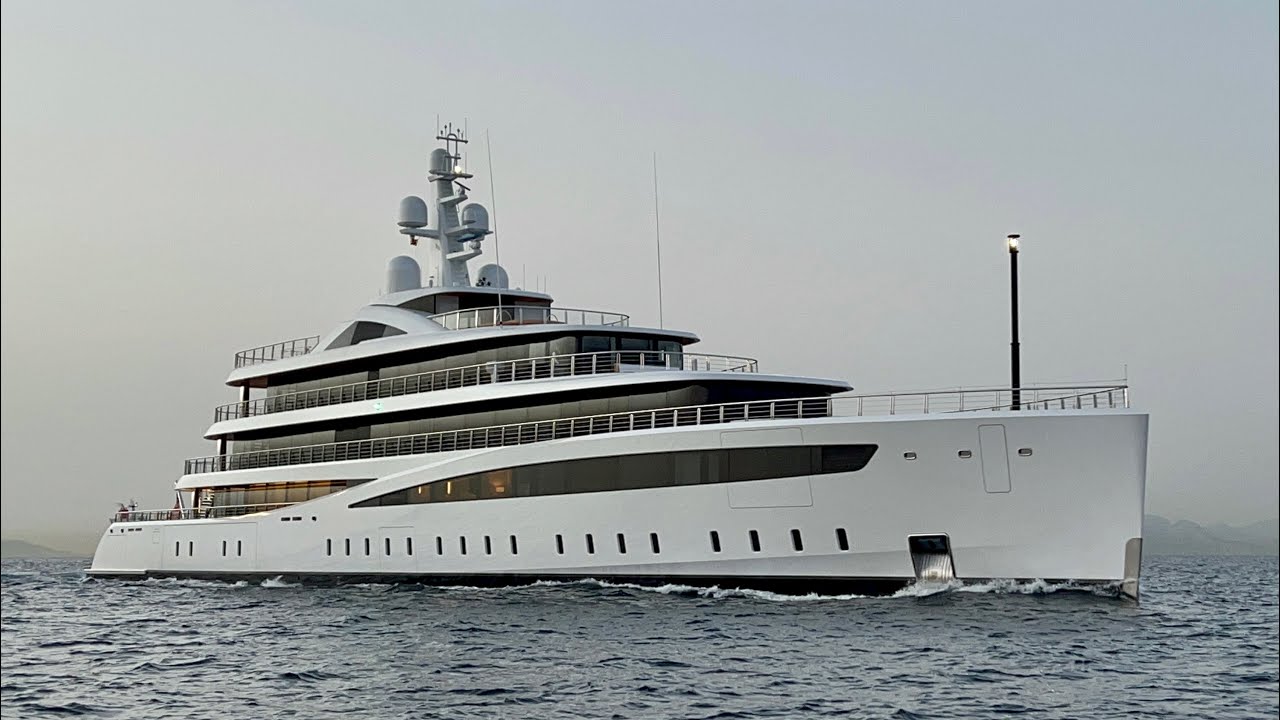 Viva Yacht, 94m Feadship