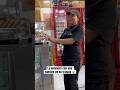 La enamoró con una canción en su trabajo 😱 #fyp #viral #parati #shorts #short #amor #explore