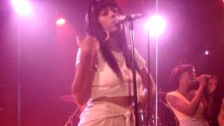 Solange in Paris - Would Have Been The One/Lovefool Profile