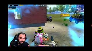 İlbey Barış G Ye Bot Diyen Adamla Kavga Ediyor.