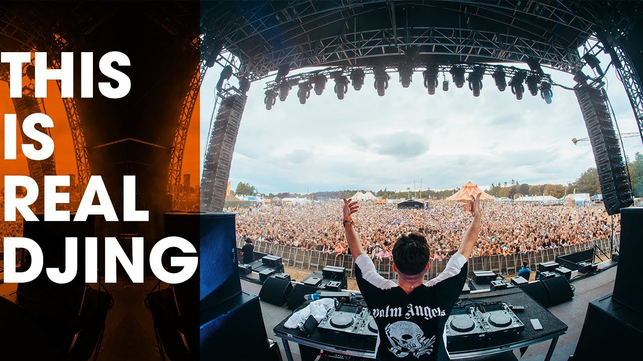 4 decks & 40,000 people... The best crowd of summer 2019?