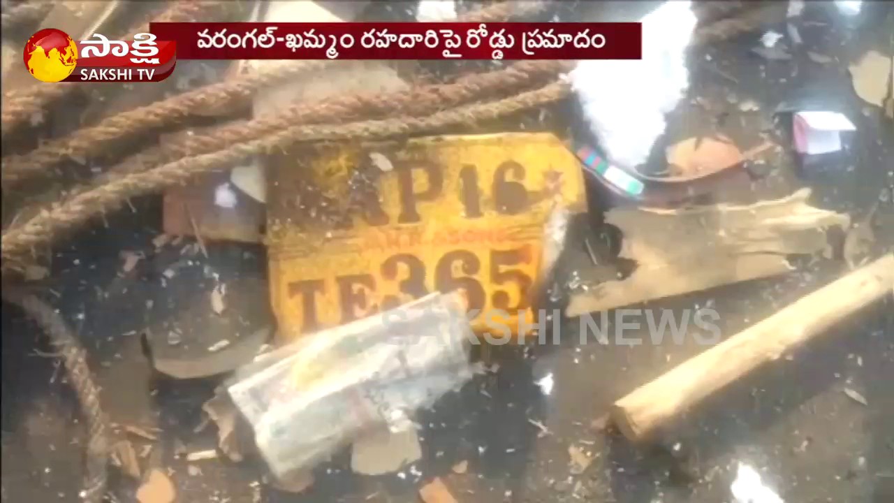 Horrible Accident in Khammam -Warangal Highway
