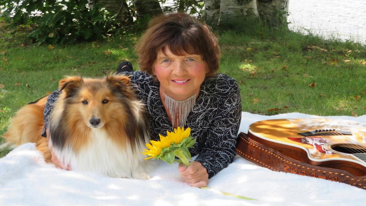 NELLIE SPINNEY -  "BLANKET ON THE GROUND"