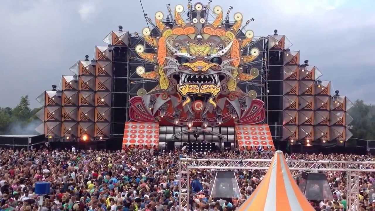 Mysteryland 2012 Q-dance Stage - Intro Psyko Punkz - YouTube