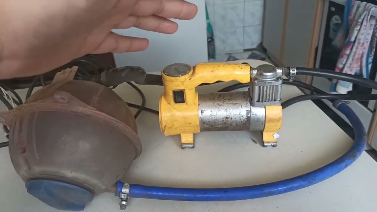 Как можно починить крышку расширительного  бочка от пассата б3 или ауди. А стоит ли их ремонтировать