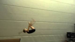 Turnclub P.i.T - Maaike hoeksalto van balk.AVI