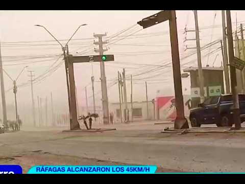 Strong winds of up to 45 km/h caused damage in Pisco, Paracas, and San Clemente