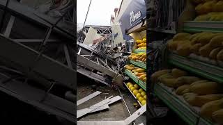 Vento derruba teto de supermercado no interior de SP, deixando um morto e quatro feridos