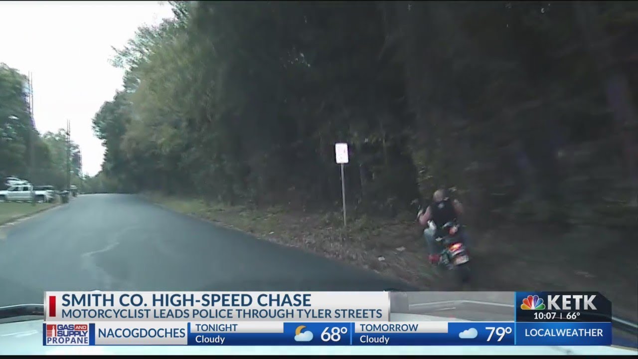 Video captures high-speed chase of motorcyclist in Smith County - YouTube