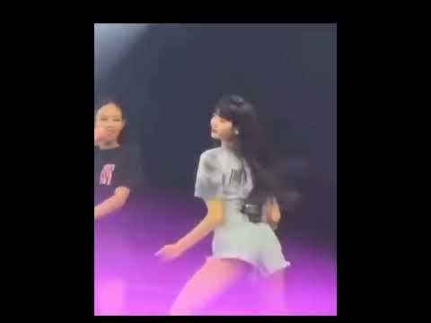 معليكم المهم شوفو جمال جيني وليسا سو توريك بنص الحفل يهبلوننن صعدو الفيديو  كيبوبيه افكاري