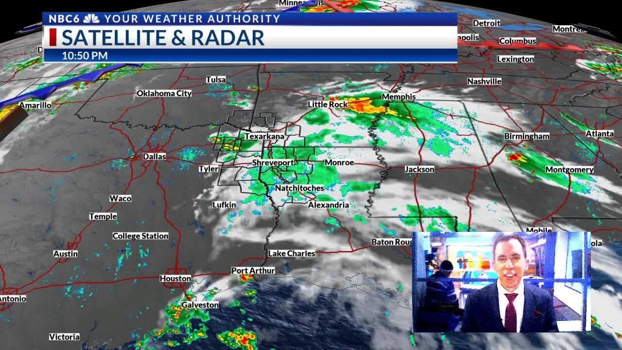 Scattered storms will continue into Labor Day weekend - YouTube