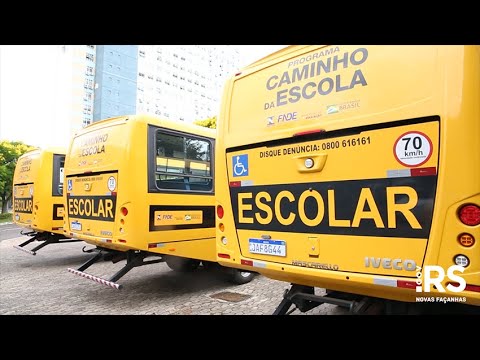 Estado entrega 46 novos ônibus escolares para 41 municípios