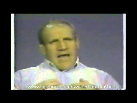 Video: Valor neto de Bruno Sammartino. Muerto, Lucha, Edad, Entrenamiento, Hijo, Ahora