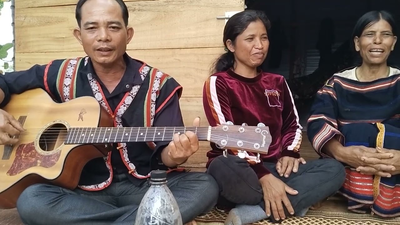 adoh jrai ama lơm rơngơt biă mă kring chư pựh