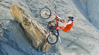 How to Ride a 2 Stroke Dirtbike - INSANE Enduro Skills