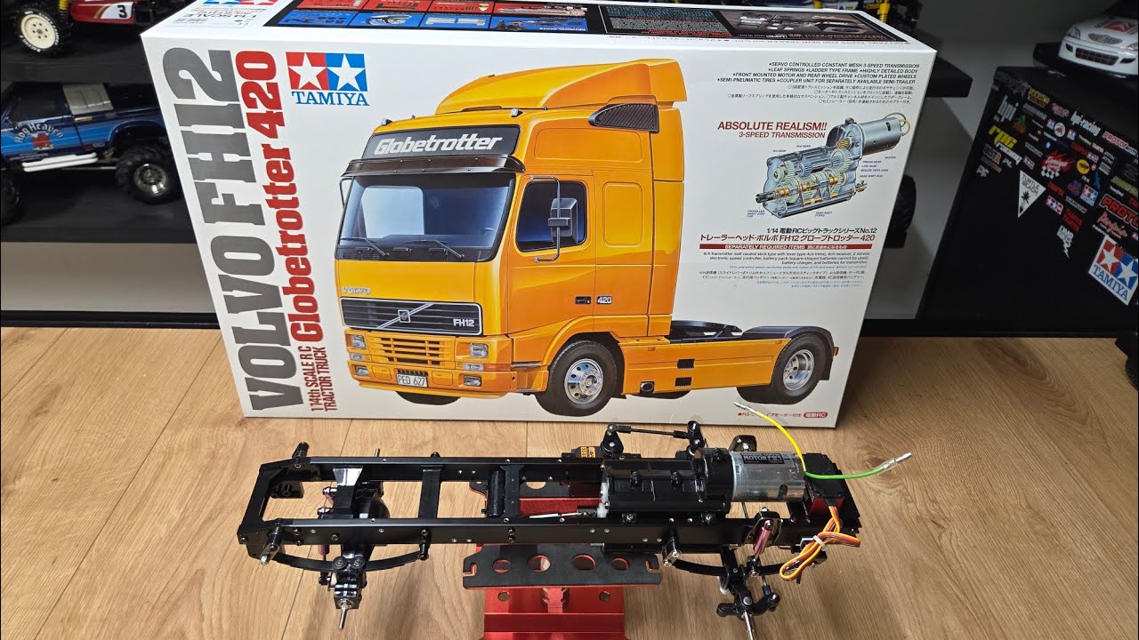 タミヤ VOLVO FH12プロポ Tamiya volvo fh12 globetrotter build part 1 - YouTube