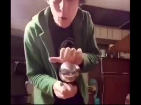 floating spoon trick!