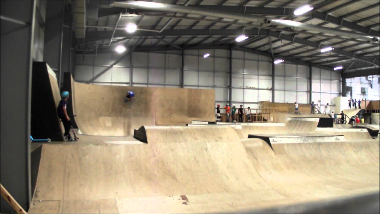 A couple of clips from EK.