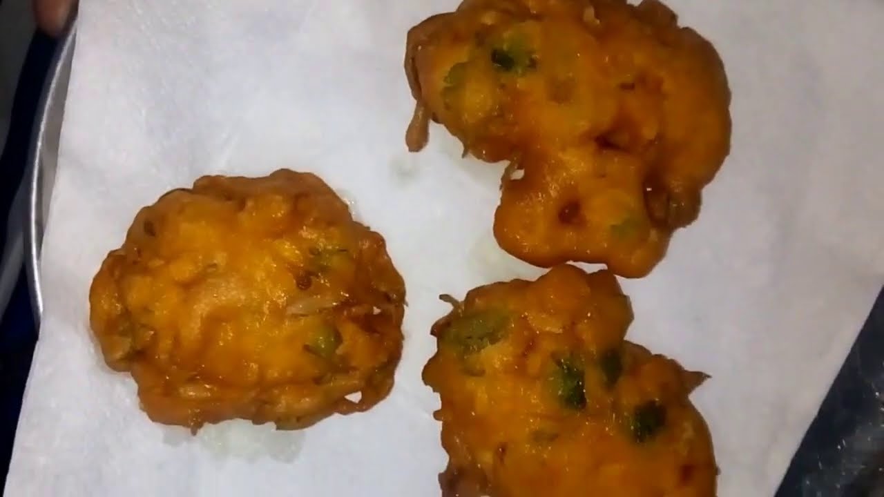 Onion bonda recipe in Tamil/ Vengaya bonda seivathu eppadi/ instant