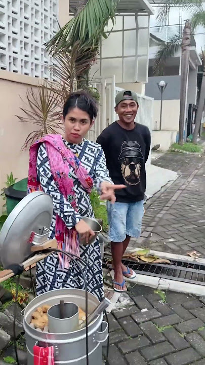 dek nggonmu sik onok tah wong njaluk duduhe bakso gae ndulang rek?