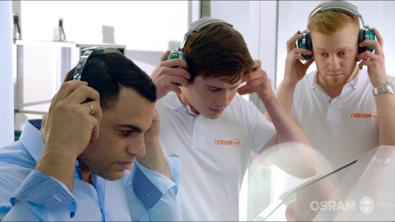 Osram Herbrechtingen Automotive Services Testet Fahrzeuglicht Produkte Unter Realbedingungen Youtube