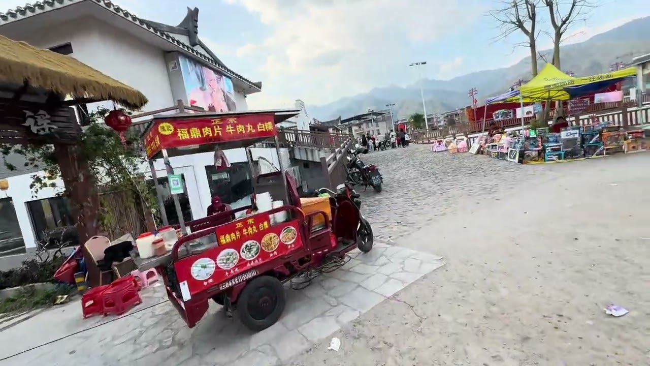 给大家看一看福建相对不发达地区，龙岩永定的乡镇街景！