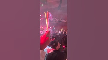 Thumbnail of Yaccov Shwekey leading a Epic yeshiva concert on chol hamoed sukkos in Israel with Yoeli Dickman 🇮🇱