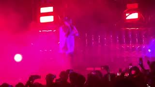 Masiwei 马思唯 - East Avenue 东大街 Live Performance in ChongQing