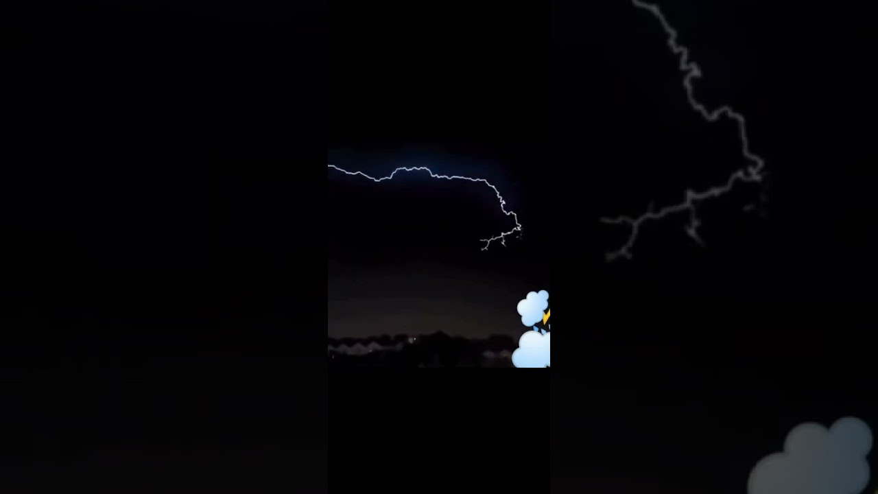 Κεραυνος στο Porto Alegre, RS, Brazil 8-5-23 ⛈️⛈️.