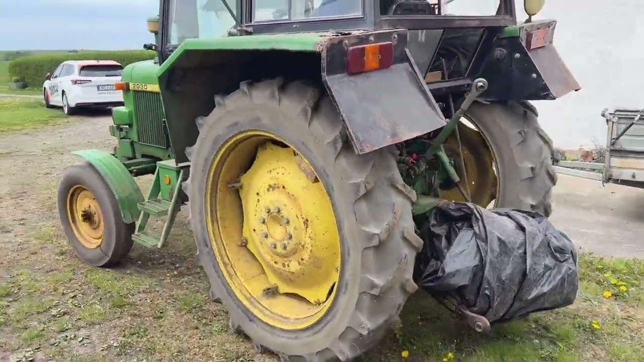 Traktor JOHN DEERE 2030 HI-LO