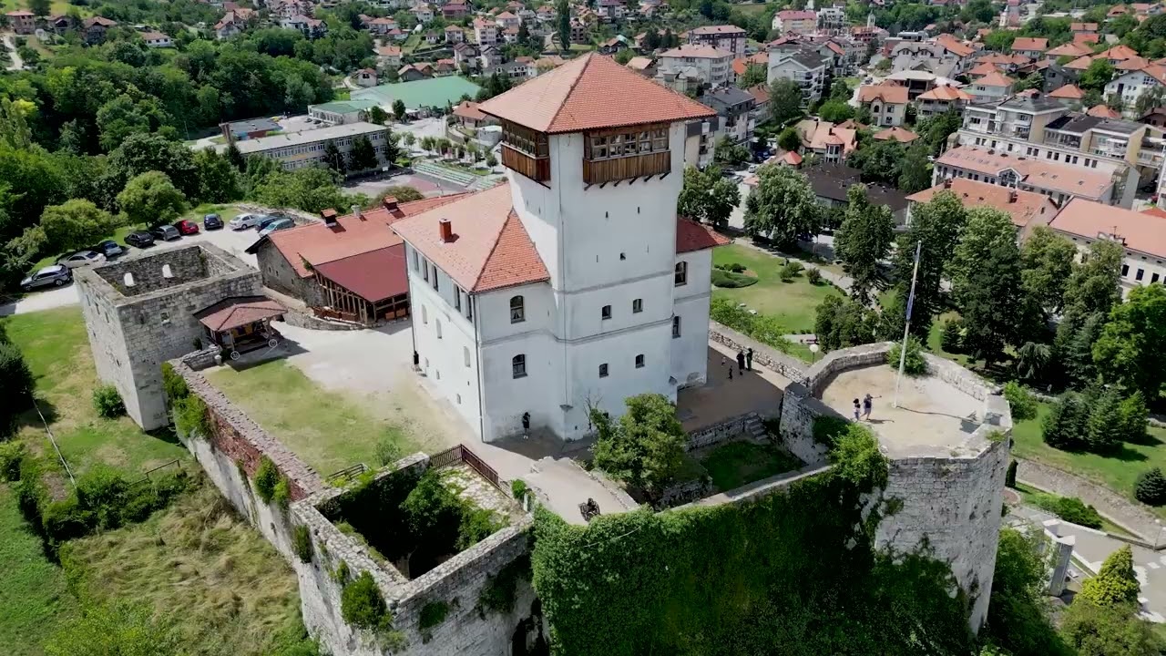 Kula Husein Kapetana Gradaščevića