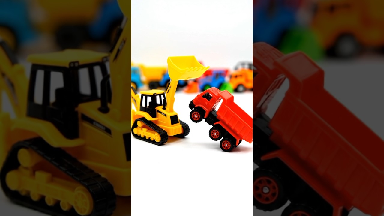 Excavator Digging Sand, The Truck Strikes a Funny Pose! 