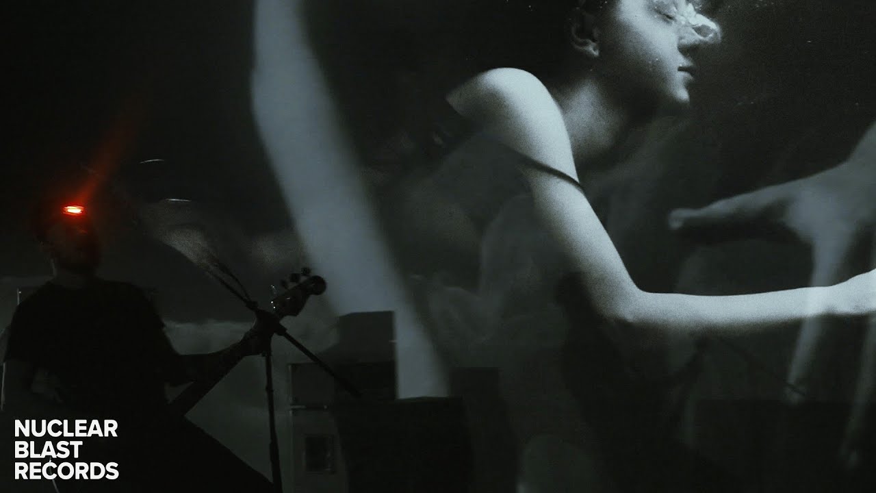 CELESTE lança nova faixa/videoclipe 'Il Se Vide Lentement'