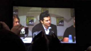 Smallville Comic Con 2009 Part 2 - Batman nabs Tom Welling's name plaque...damn him...