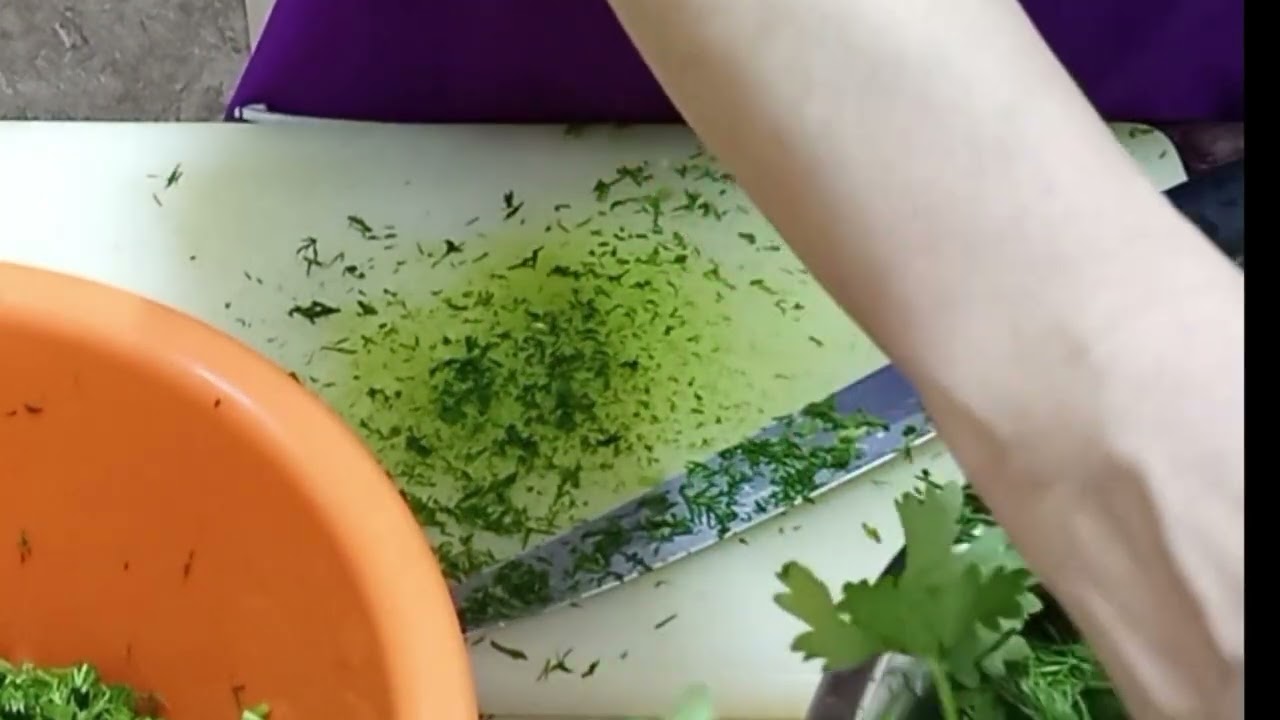 #36 WASH, CLEAN 1 BY 1 THE LEAFY VEGETABLES, AFTER THAT CHOP IT THEN I REPACK AS WELL 