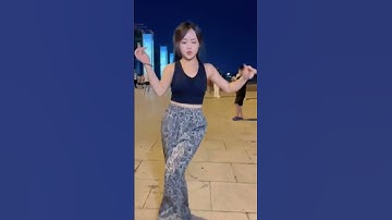 #bestshuffle #dance #fashion #dancer #trend #shuffle #cuttingshapes #shuffling #trending #dancing
