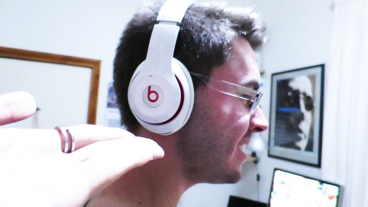 Unboxing + Review of New Beats Studio (2013+)