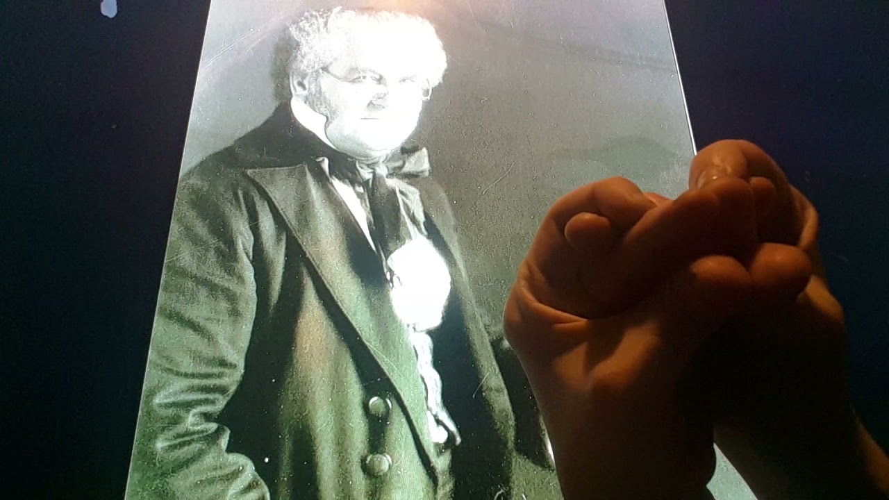 Horacio the handsnake - Lionel Belmore