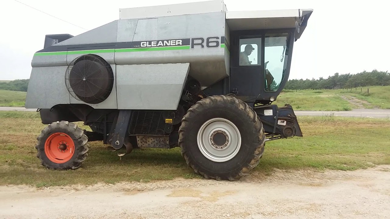 BigIron Gleaner R6 Combine - YouTube