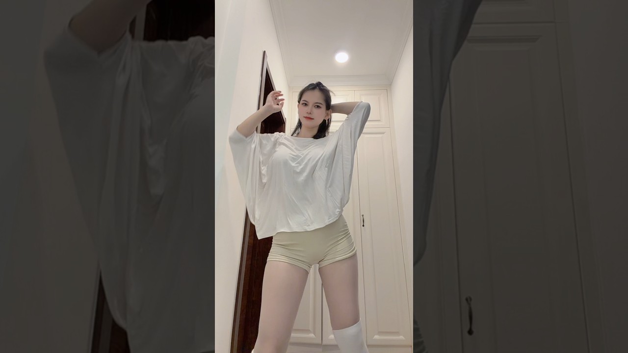 #dance #bestshuffle #chinesedancer #trending #beautiful #beauty #trend #ootd #prettygirl #model
