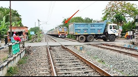 High Speedy Aerodynamic Emu Local Train Dangerous & Furious Moving Throughout At Railgate
