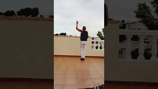 Danza gitana.   Zigeunerdans.              Uitleg + met muziek.         48 counts 1 wall.