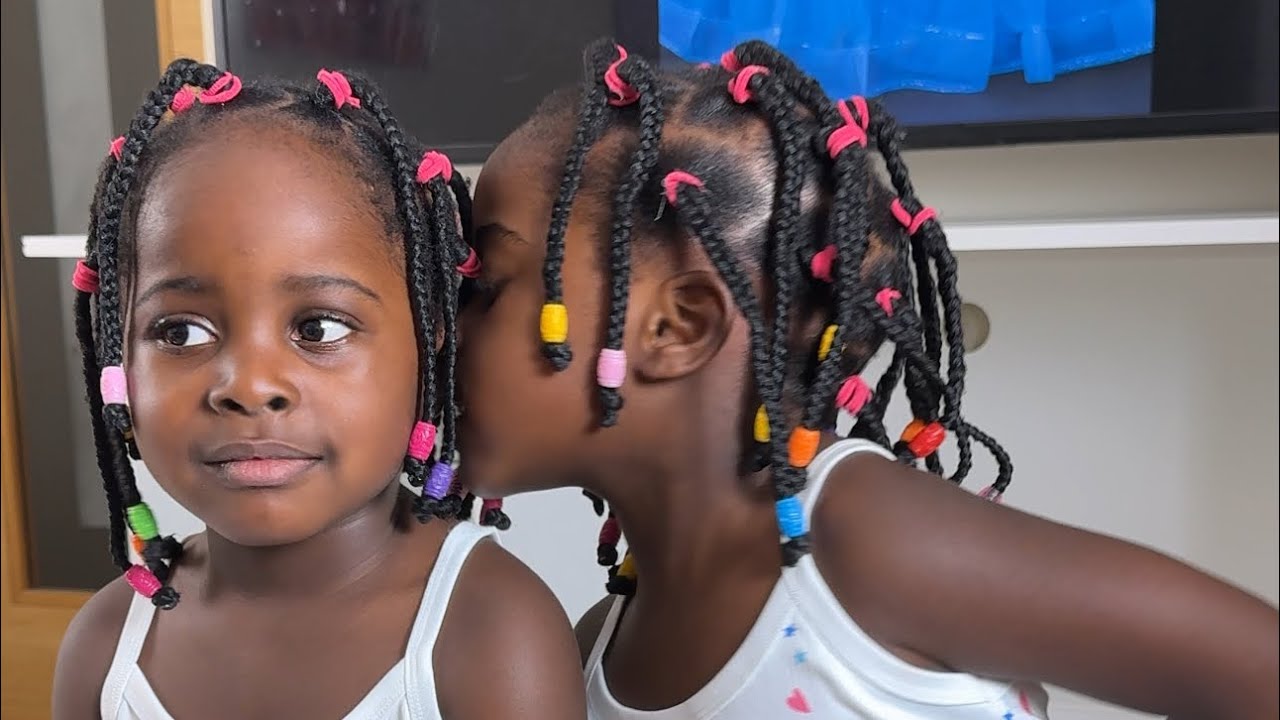 Игра с завязанными глазами для Кендры и Кимберли 🤣