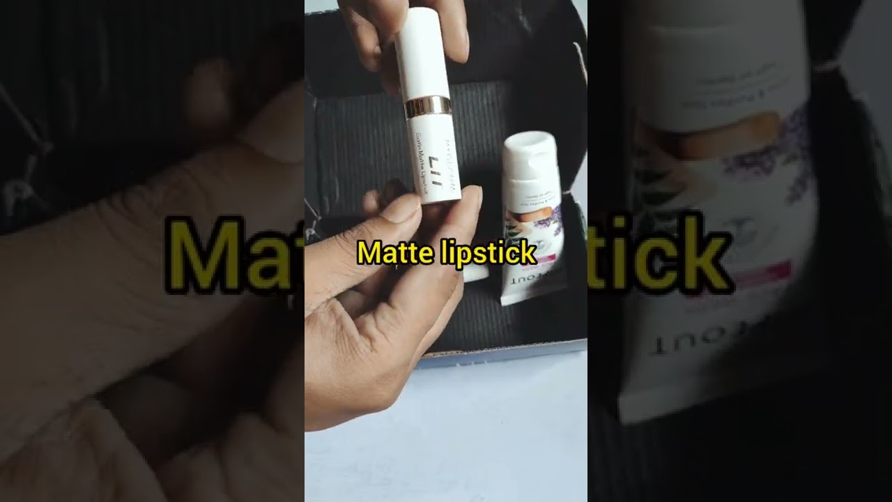 Unboxing! Myglamm free products in just ₹99 