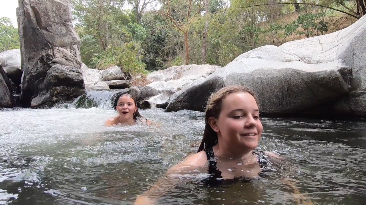 ⁣Sailing to Colombia | Rainforest, coffee and creativity Vlog 65