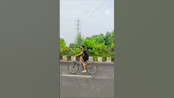 🌟 Witness the ultimate multitasking feat!