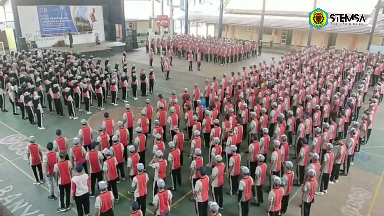 KESAMAPTAAN DAN KETARUNAAN IMPLEMENTASI P5 SISWA KELAS XI SMK NEGERI 01 SEMARANG