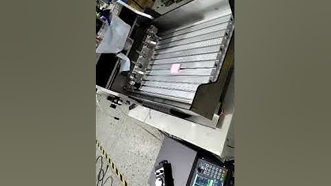 LY 6040 Square Rail CNC Engraving Machine Tool Change ISO20 2.2KW Spindle 5pcs Tool Magazine