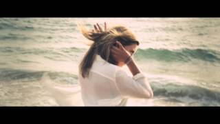 Coldplay - Yellow Cover By Mónica Mendes