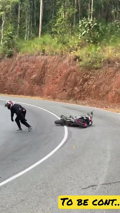 Cornering Fail 😱😱😱 #bike #cornering #biker #bikelife #stunt #viralshort #viralvideo #viral